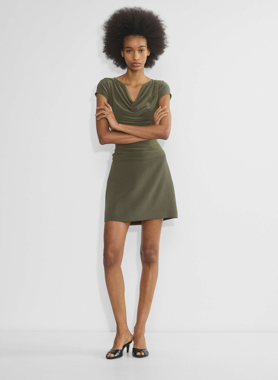 klassisk miniskjørt - crepette dark olive