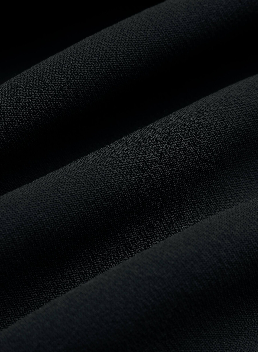 the effortless pant lo-rise - crepette svart