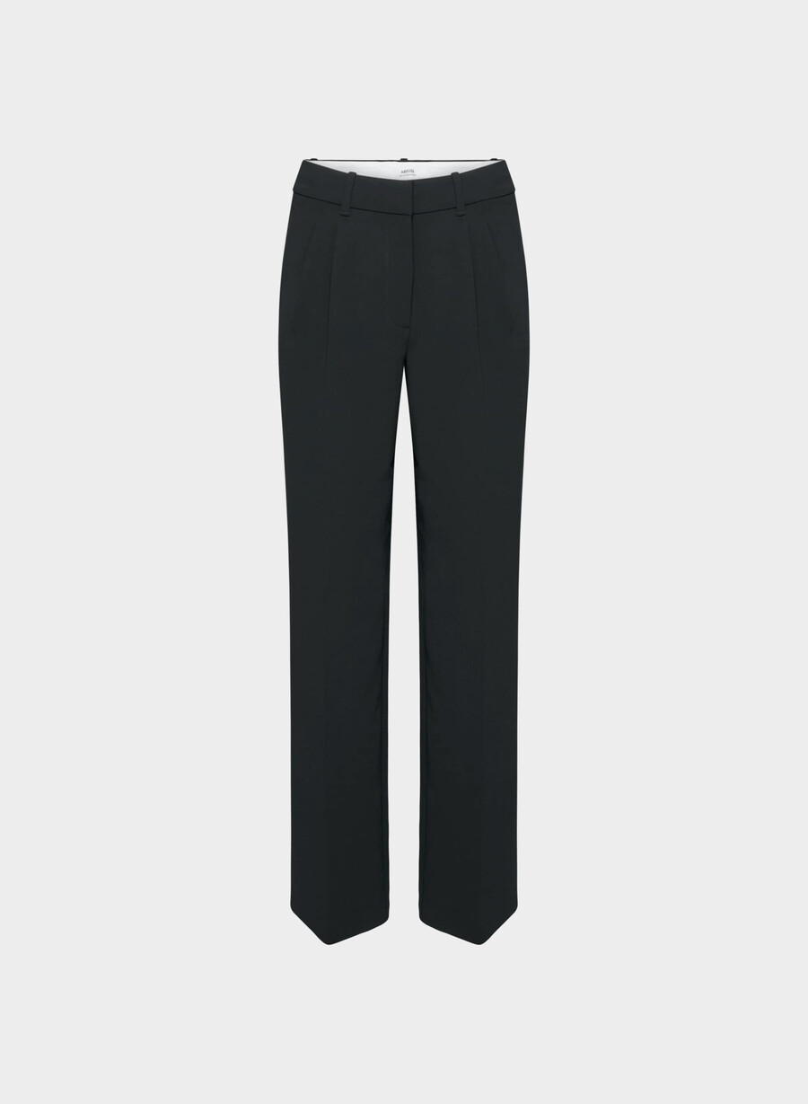 the effortless pant lo-rise - crepette svart