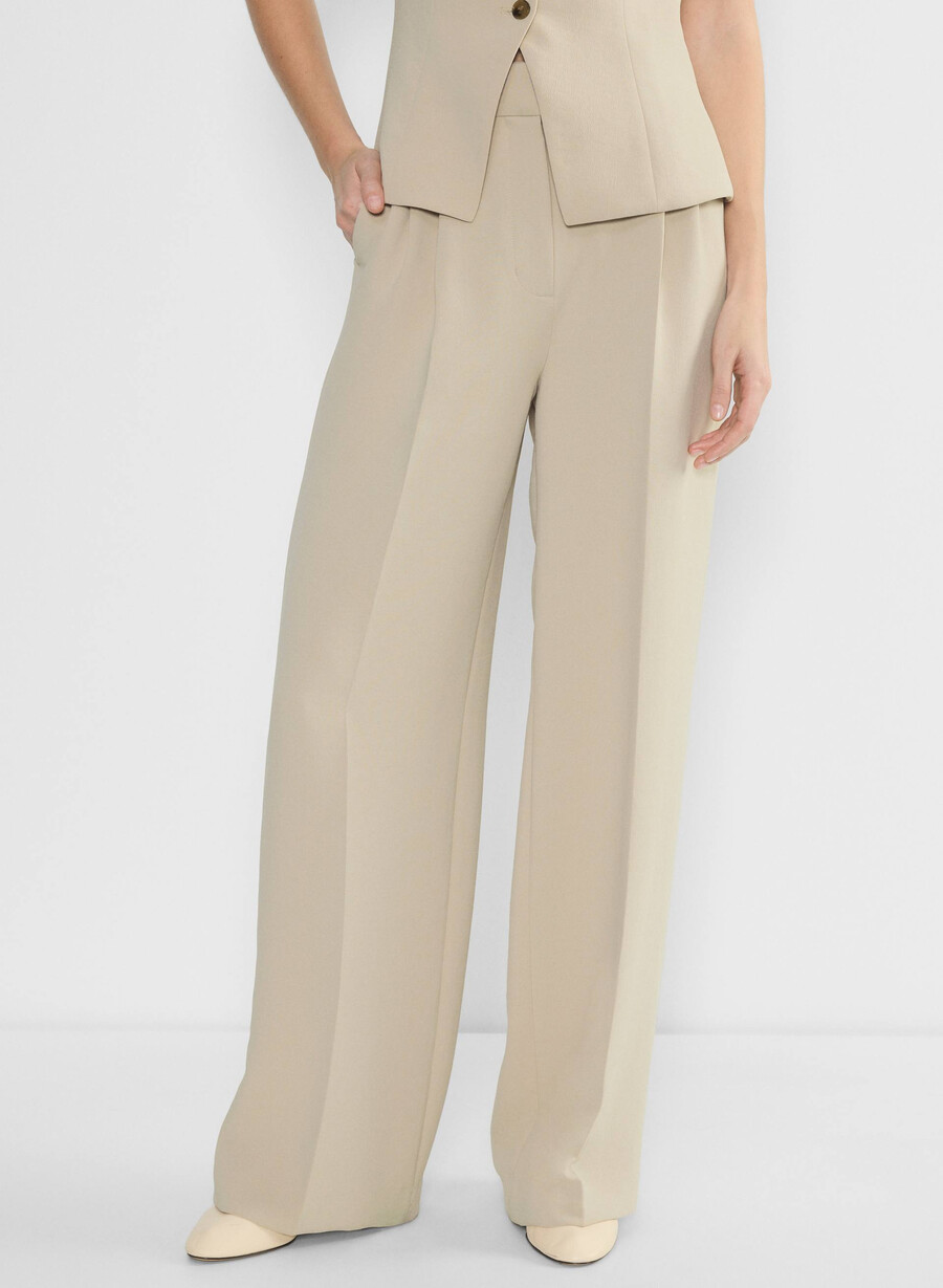 the effortless pant wider – crepette marcona beige
