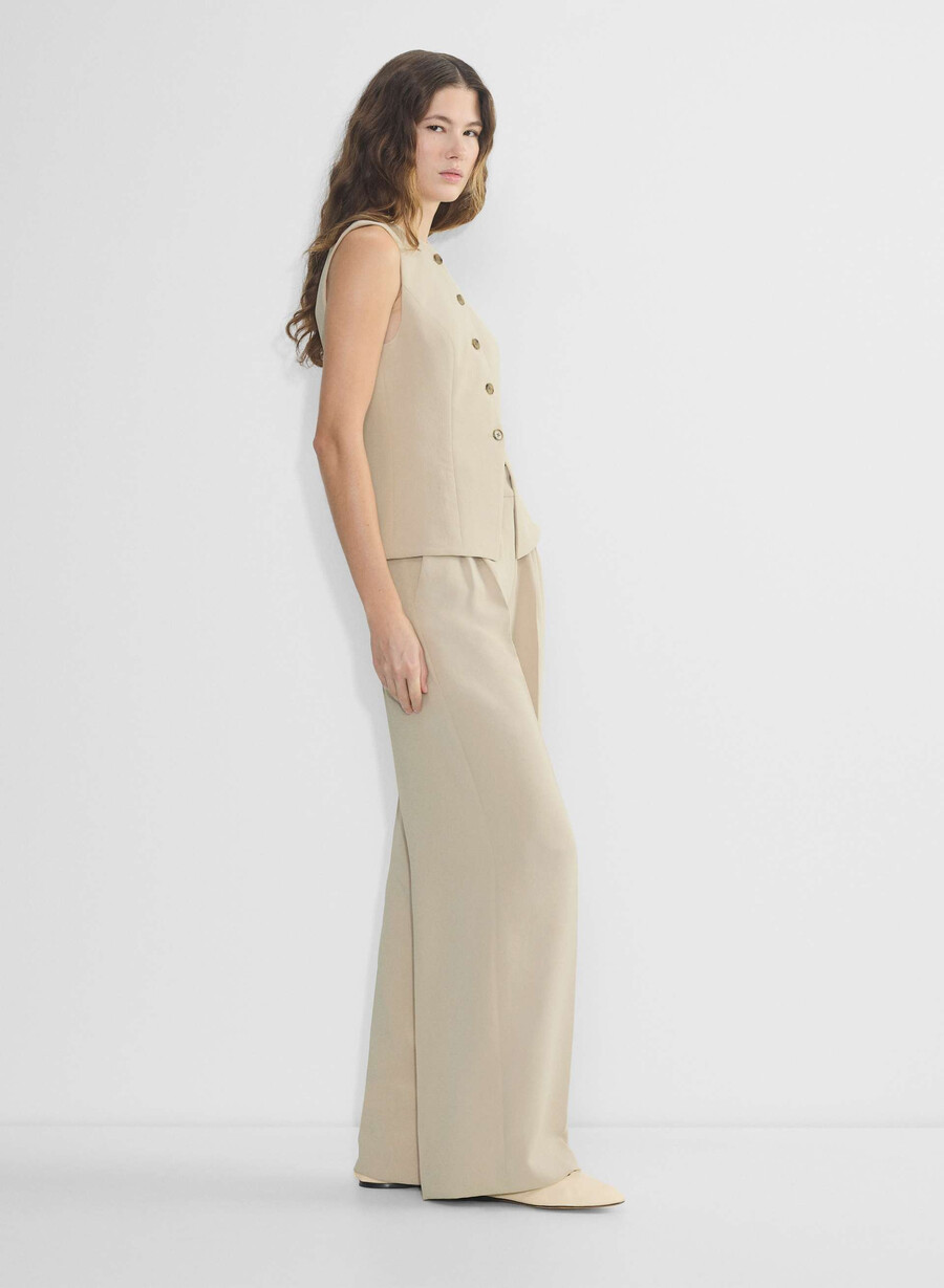 the effortless pant wider – crepette marcona beige