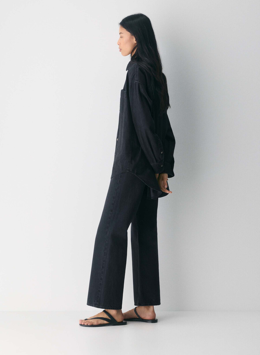 denim forum komfortabel denimskjorte fra 80-tallet svart eyeliner