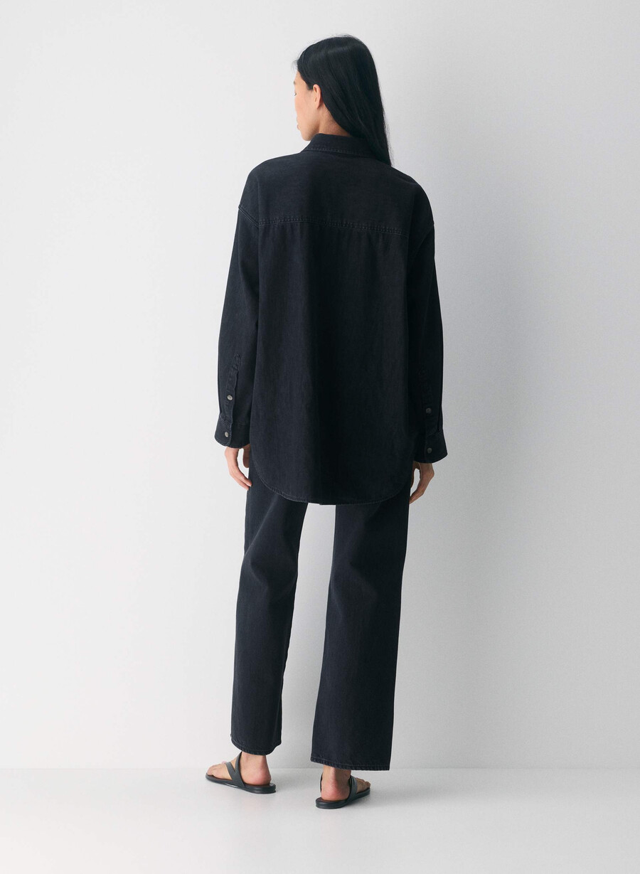 denim forum komfortabel denimskjorte fra 80-tallet svart eyeliner