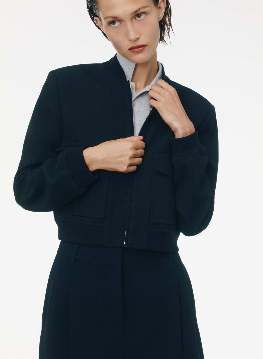 succession bomber - reessential black