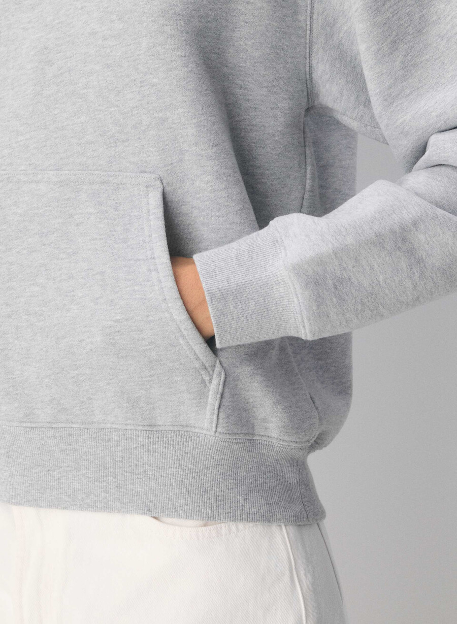 koselig hettegenser i fleece med perfekt passform heather chrome