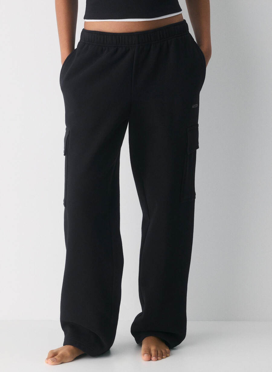 cozy sweatfleece mega cargo joggebukse svart