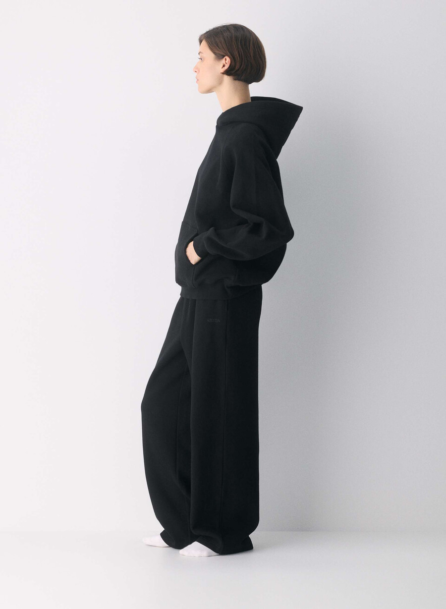 koselig fleece mega raglan hettegenser i svart