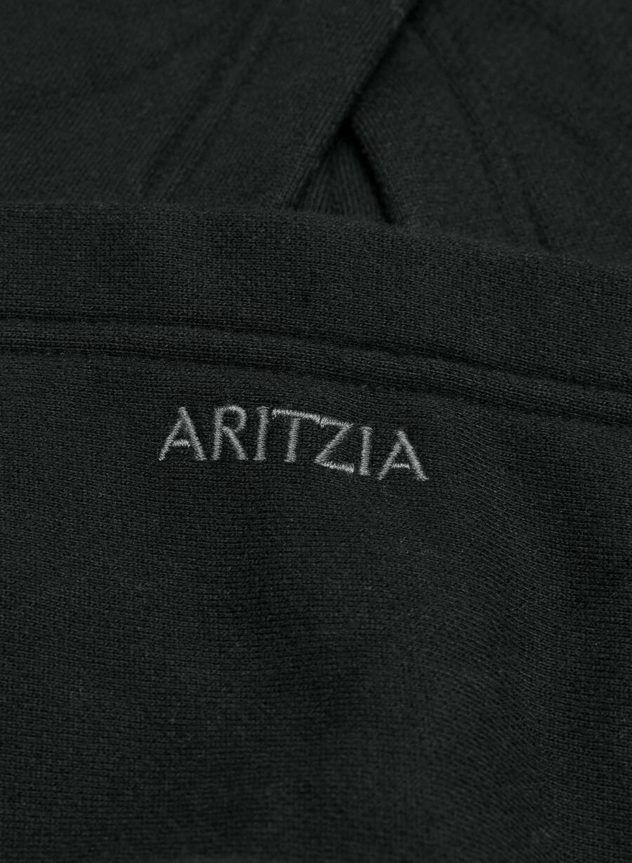 koselig fleece mega raglan hettegenser i svart