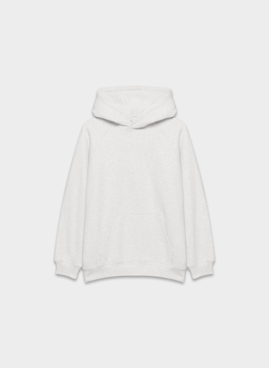 koselig hettegenser i fleece mega raglan i hvitt og lyseblått.