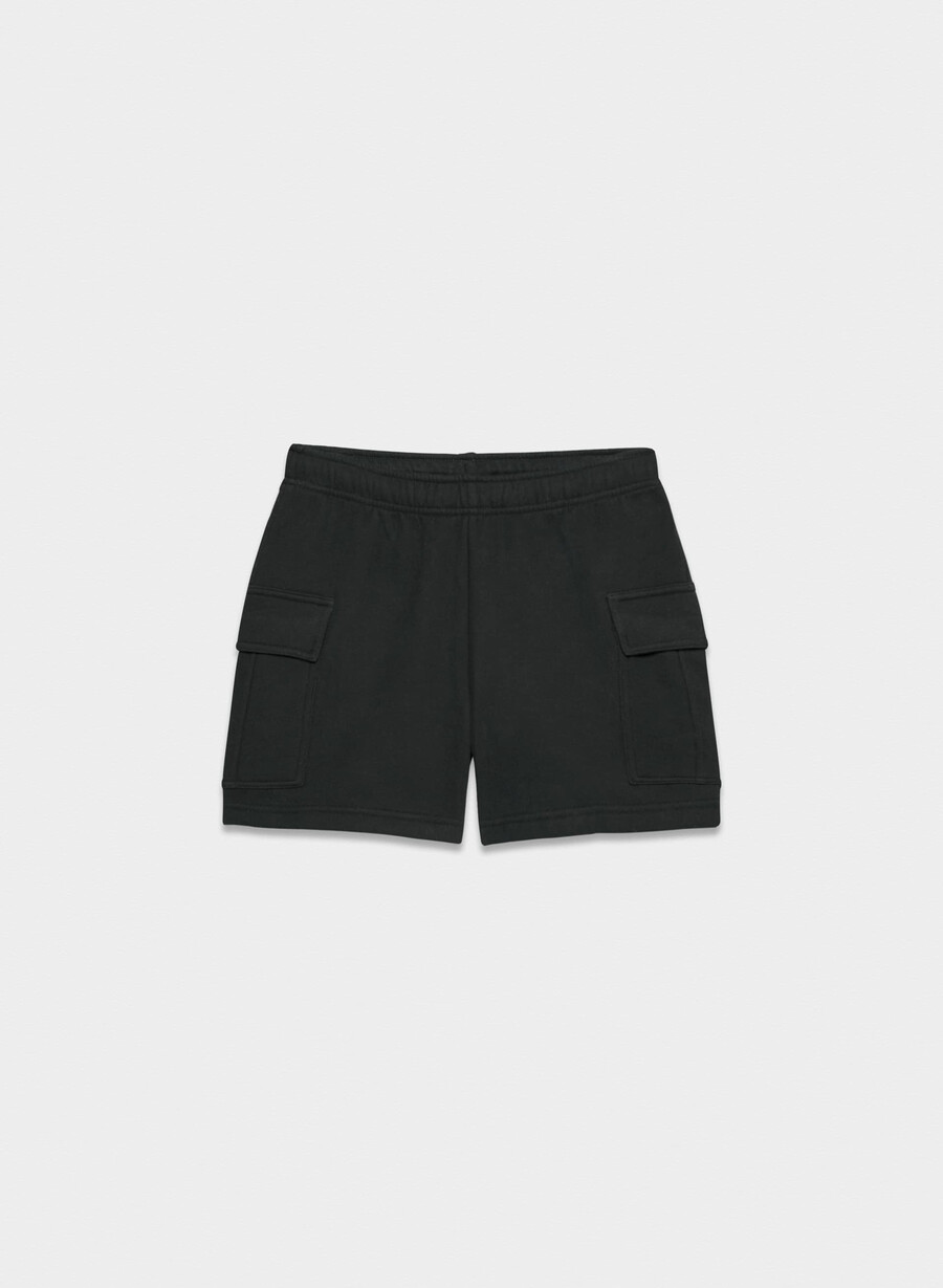 koselig svettefleece mega cargo mid-thigh short svart