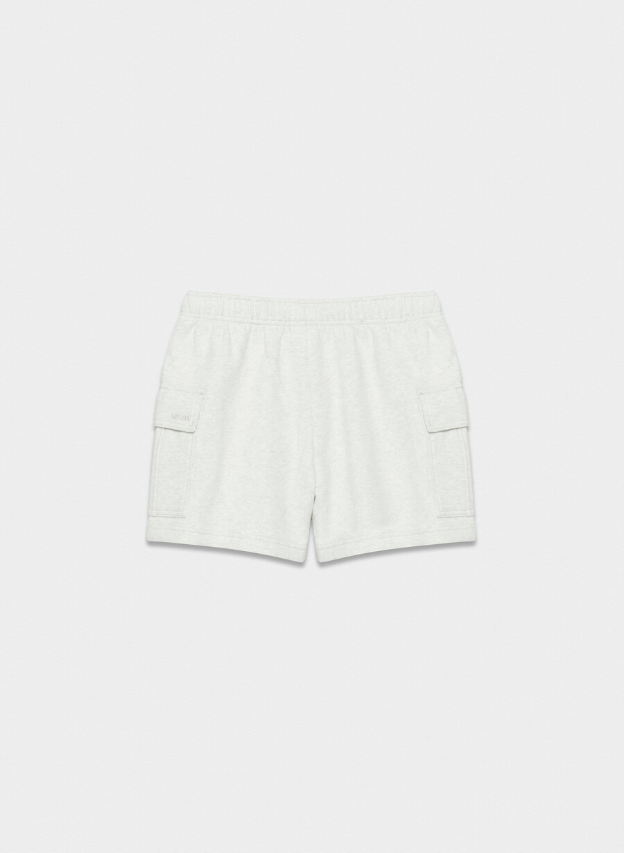 koselig svettefleece mega cargo midtlårsshorts heather cloud white