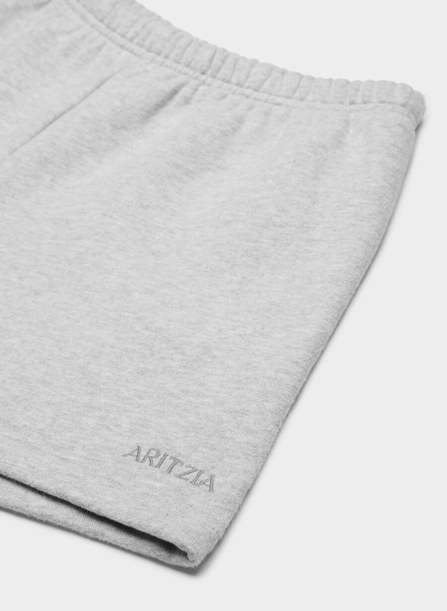 koselig svettefleece perfekt høyttaljet minishorts i melange med krom
