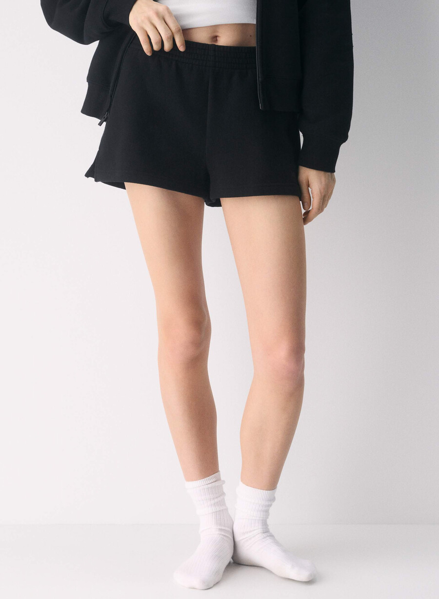 koselig svettefleece perfekt mikroshorts svart