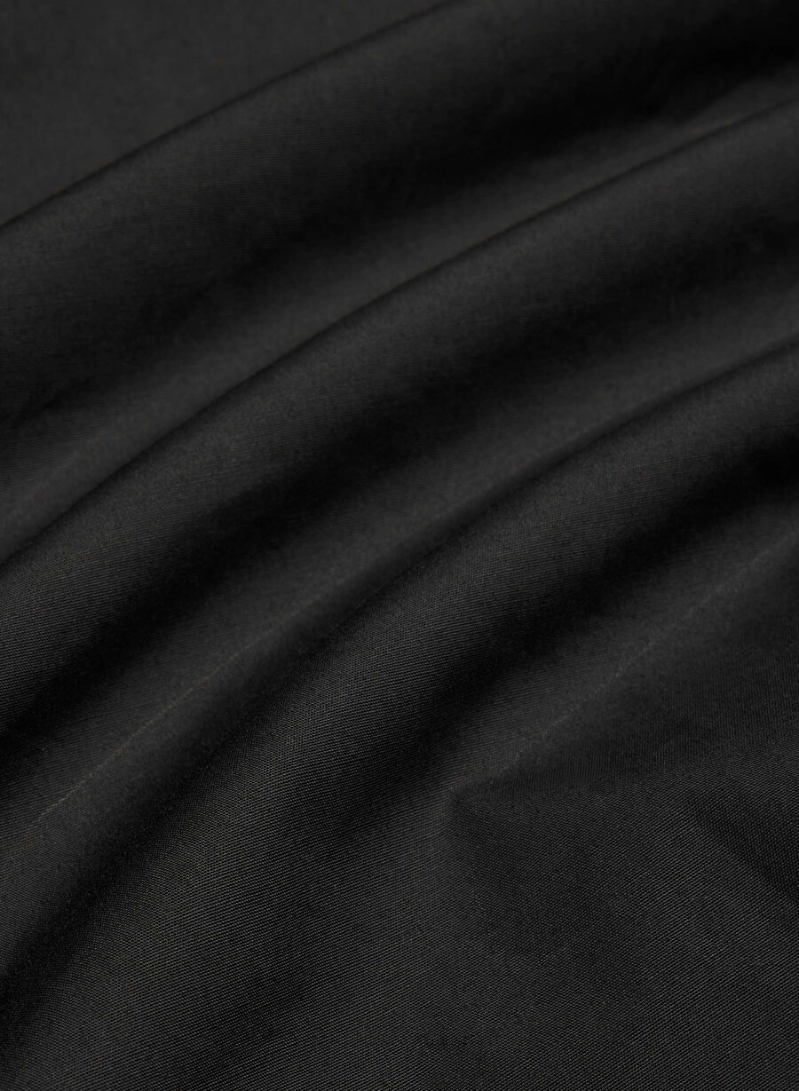 worldly poplin kjole svart kraftig hvit