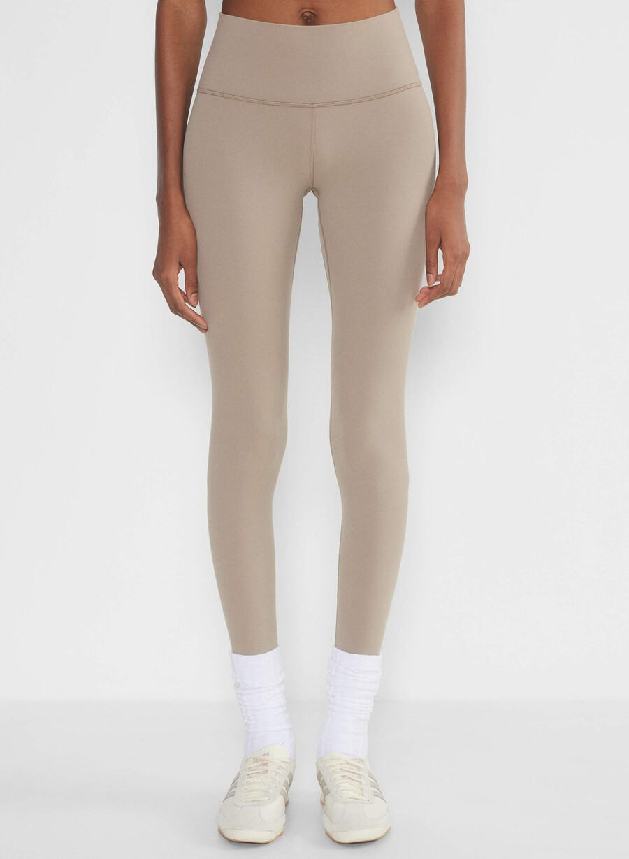 butter frekk høy rise legging nomad taupe