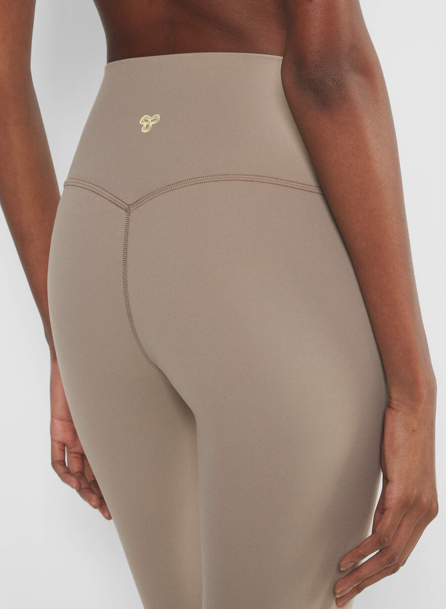 butter frekk høy rise legging nomad taupe