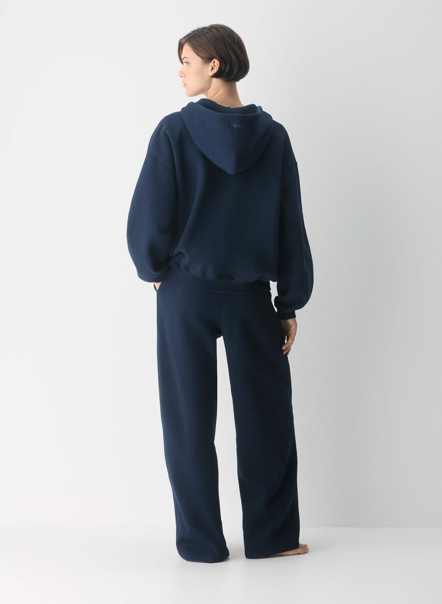 koselig fleece-sweatpant med kjærestemotiv admiral