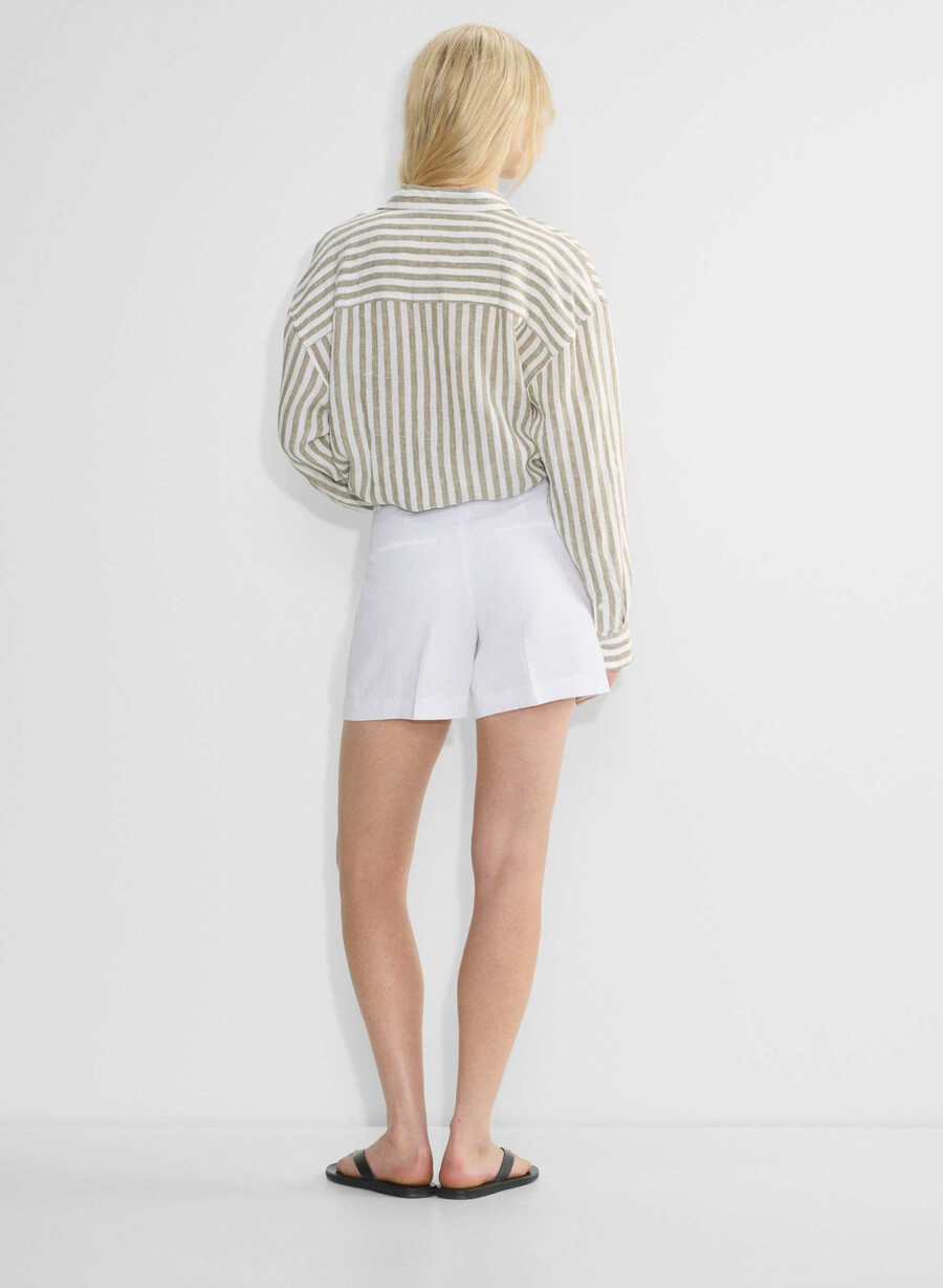 the effortless short mid-thigh – cruiselinen hvit