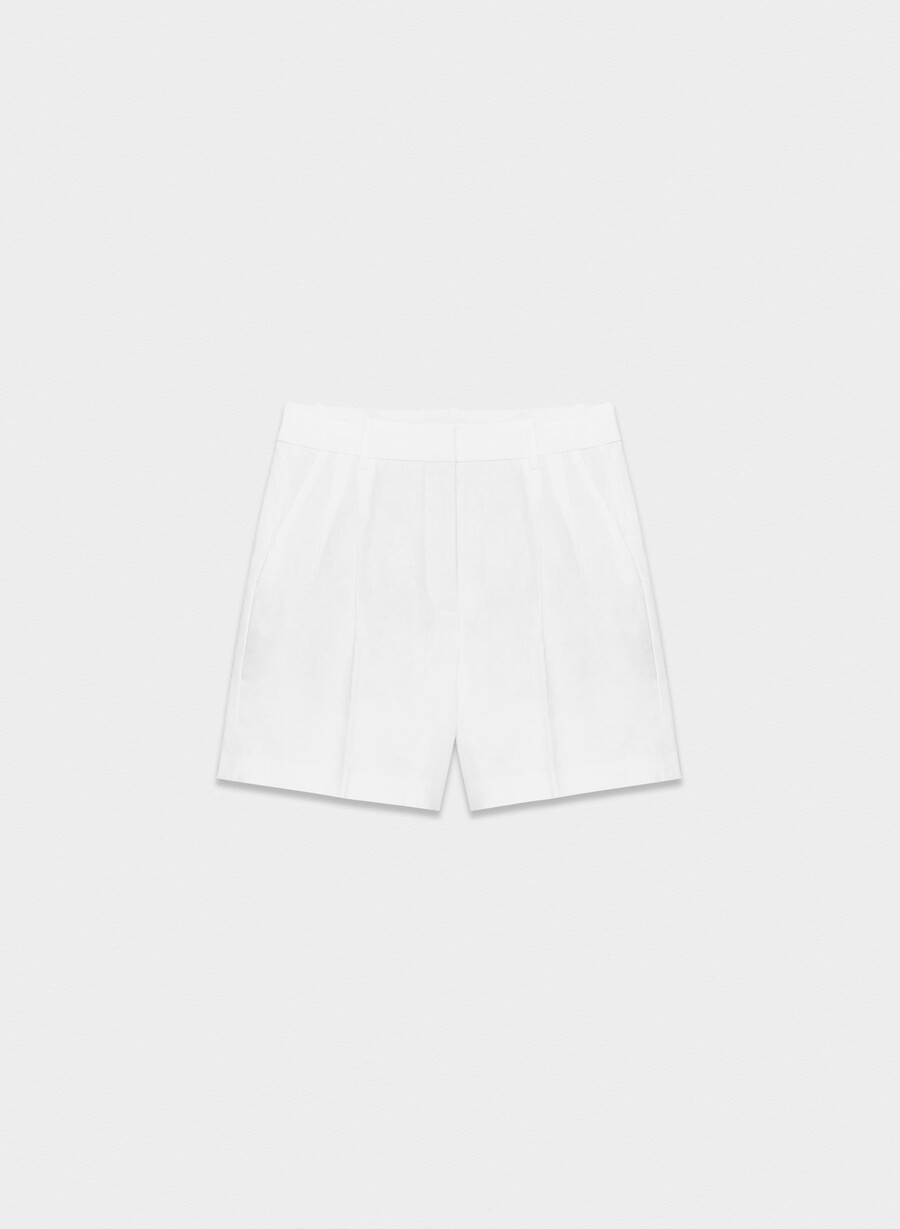 the effortless short mid-thigh – cruiselinen hvit
