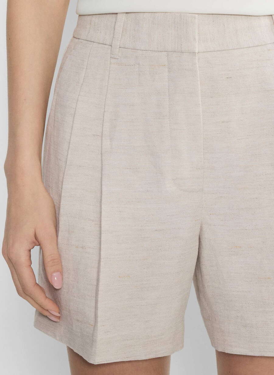 the effortless short mid-thigh – cruiselinen natural ecru