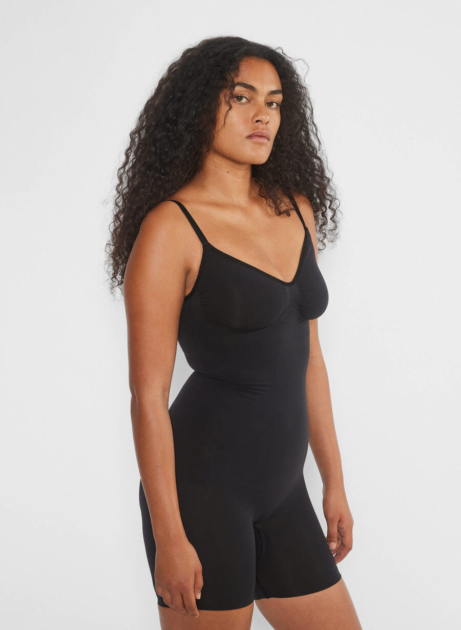 shapeenhance sømløs mid-thigh bodysuit svart