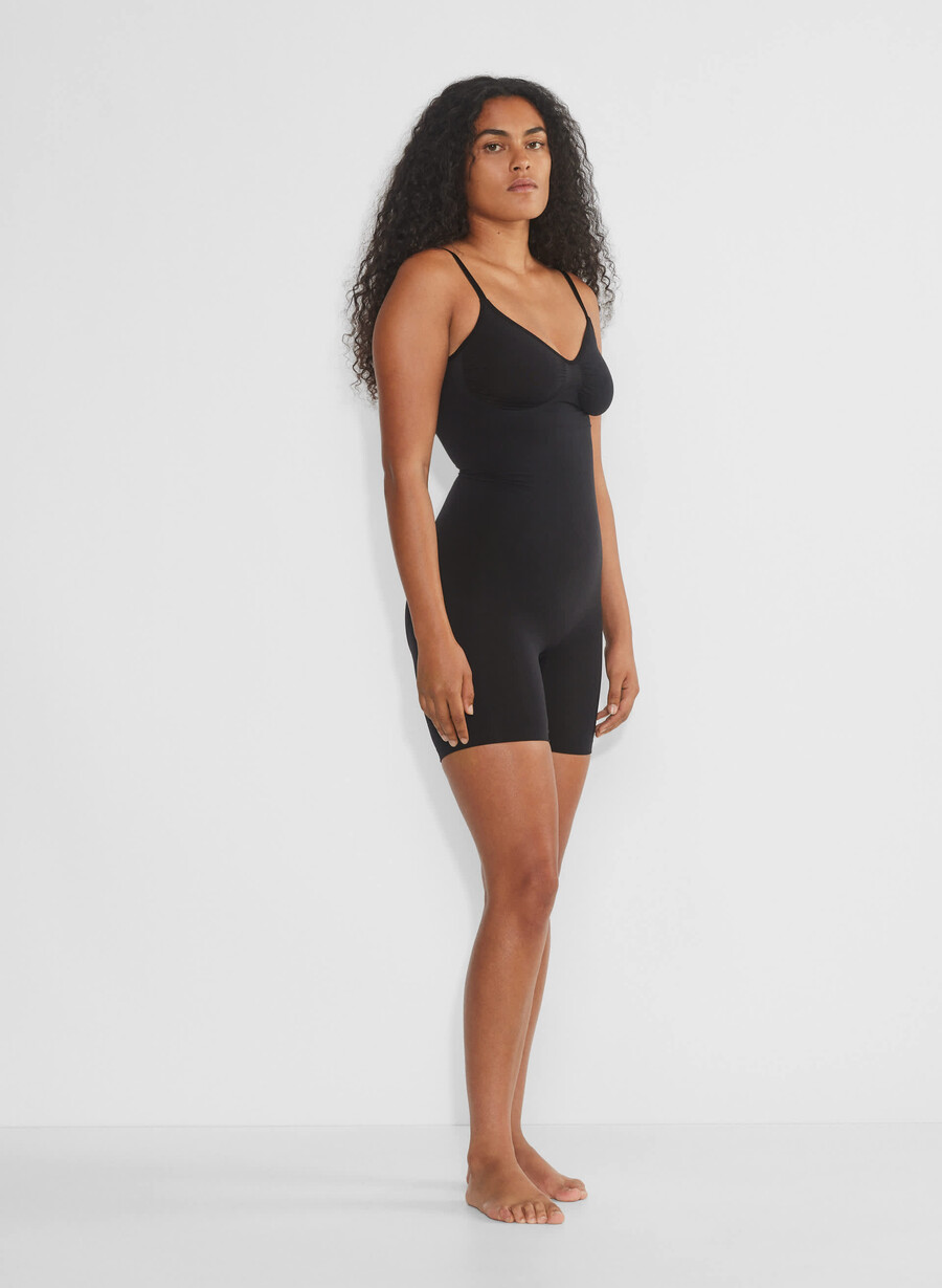 shapeenhance sømløs bodysuit til midt på låret toasty