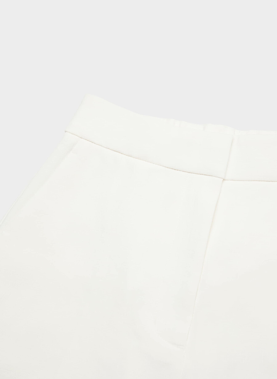 limitless short mid-thigh – crepette lys bjØrk