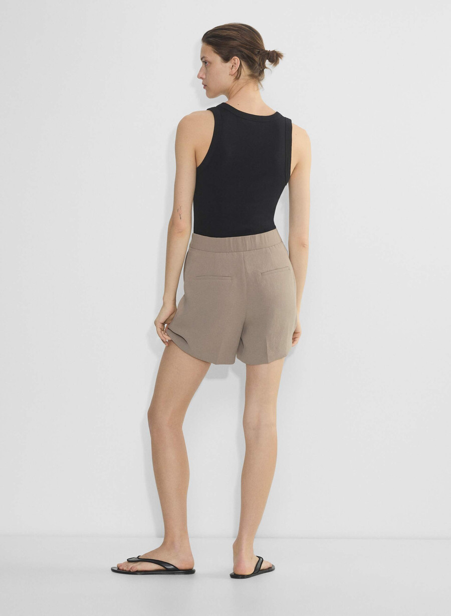 limitless short mid-thigh – crepette nomad taupe