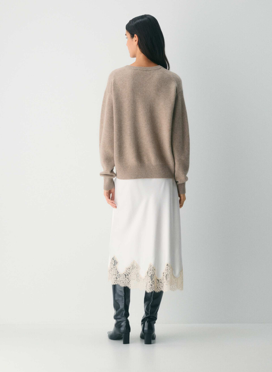 essential cashmere avslappet v-hals genser undyed hthr nmd taupe