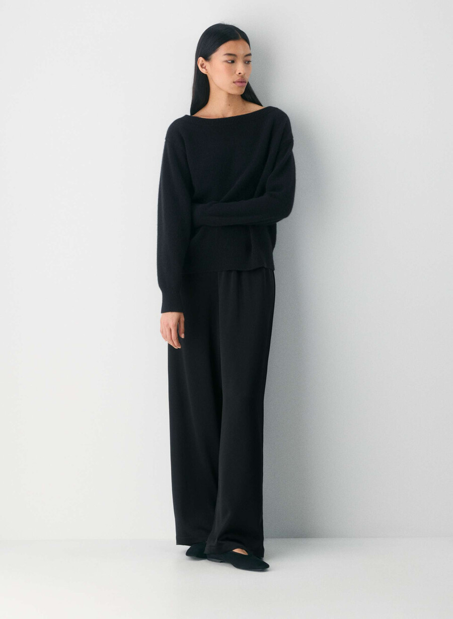 essential cashmere nuance genser svart