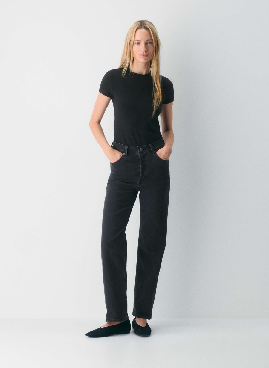denim forum arlo high-rise straight jean svart eyeliner