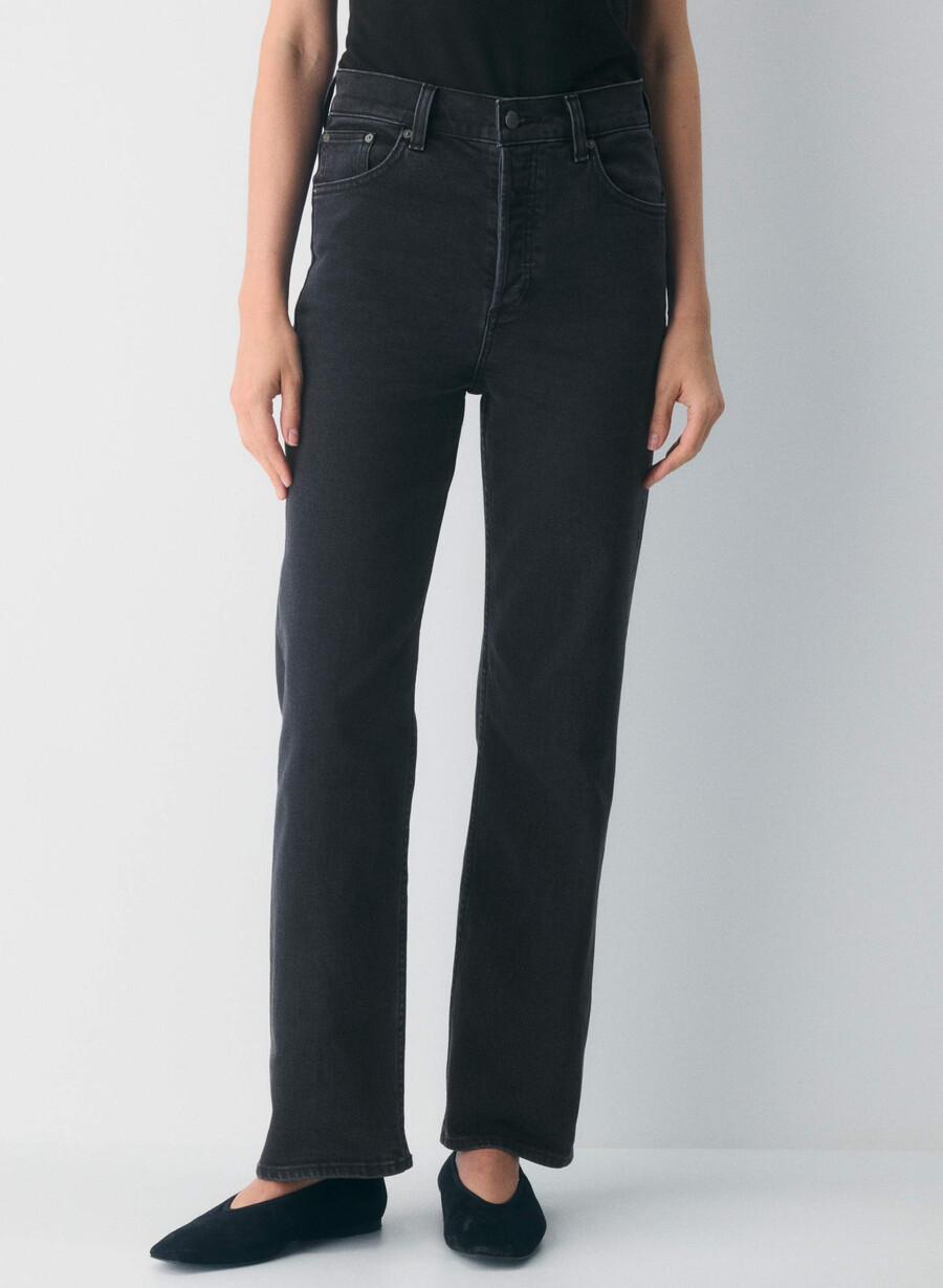denim forum arlo high-rise straight jean svart eyeliner