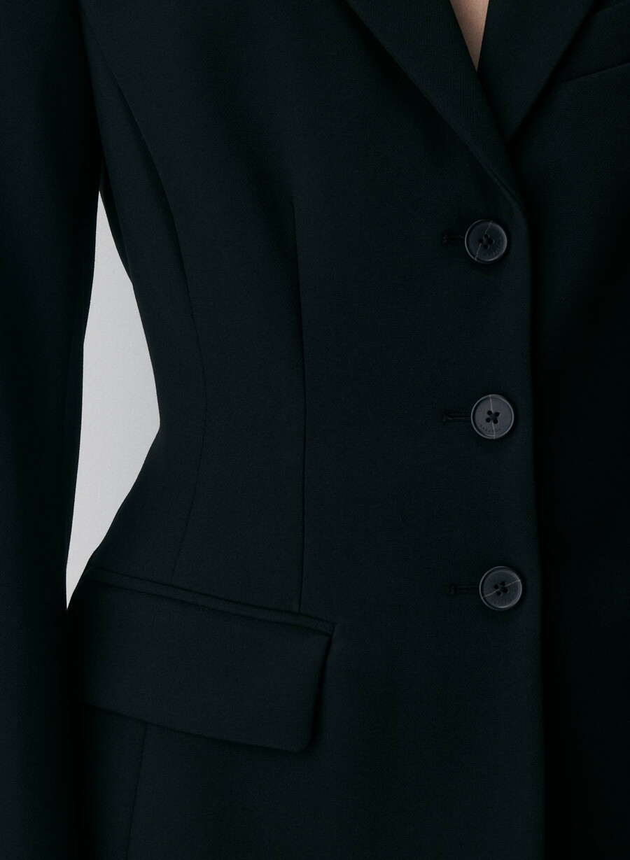 standout blazer - reessential svart