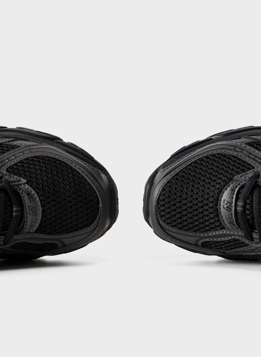 new balance 740 svartsvart