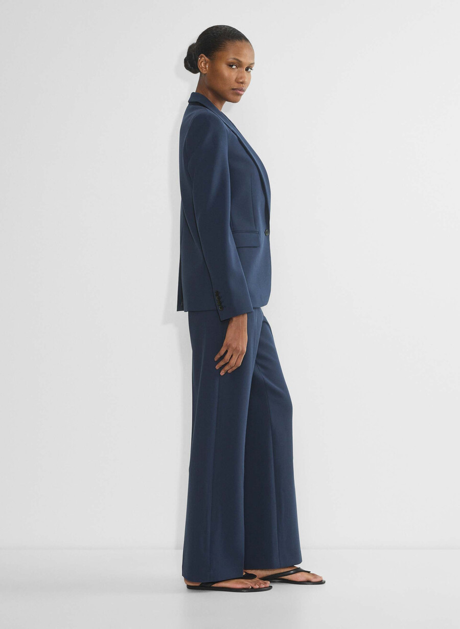produsent blazer - reessential admiral