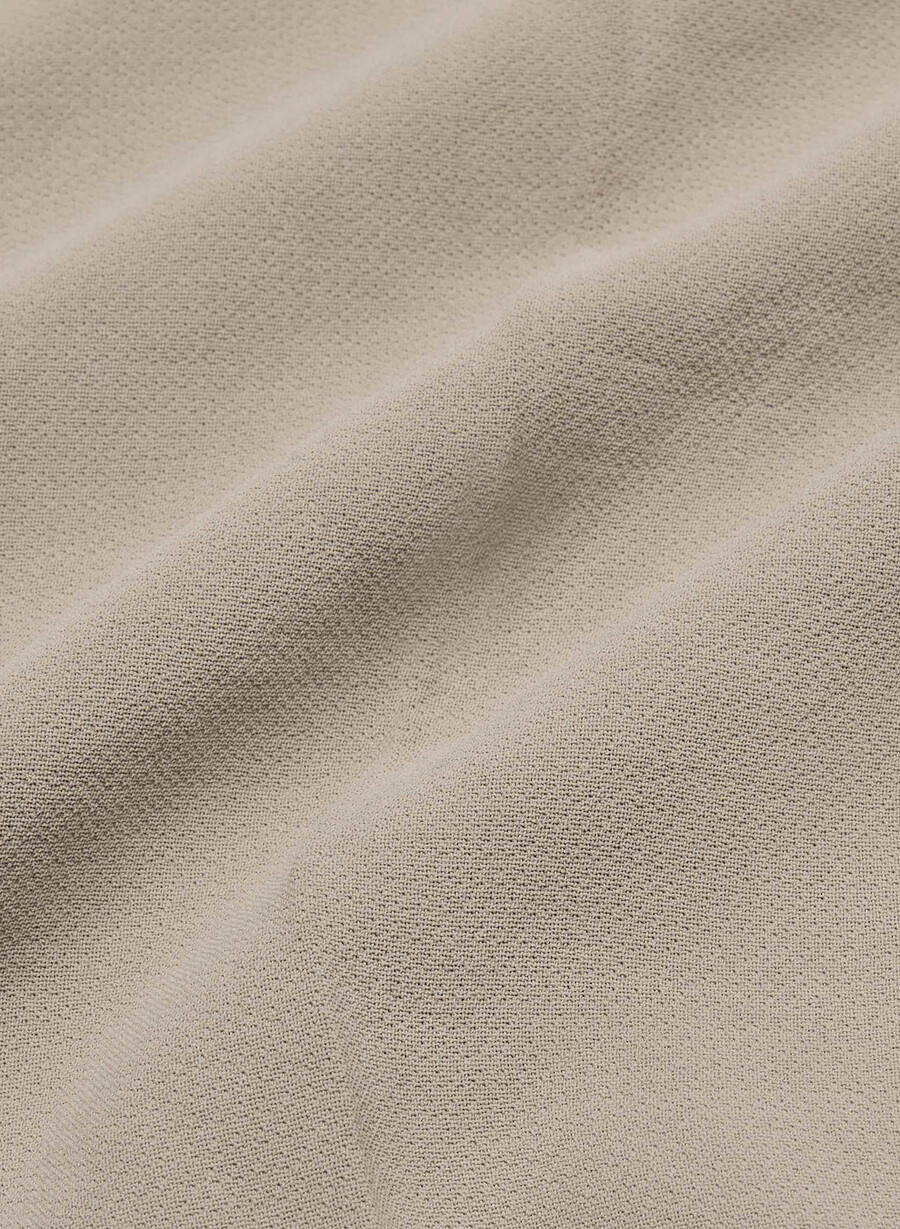 the limitless pant curve-fit – kreppette nomad taupe