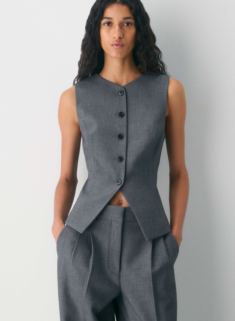 regal vest - reessential heather charcoal