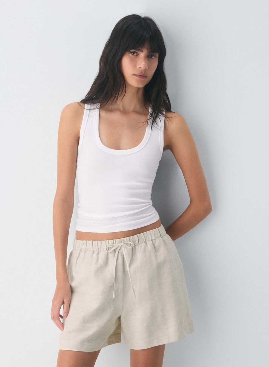 the lodge short mid-thigh – cruiselinen ufarget ecru