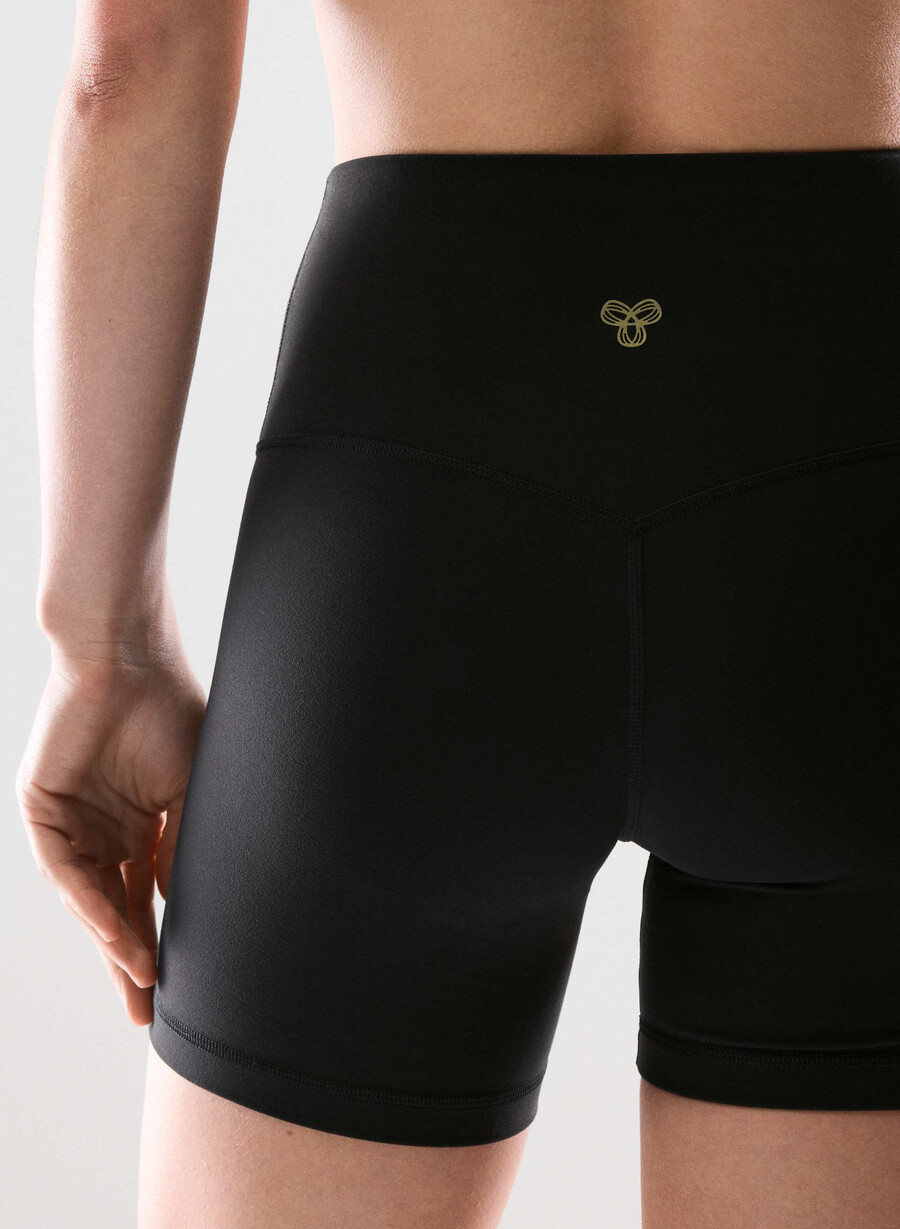 butter cheeky infinite høy rise 5 short svart