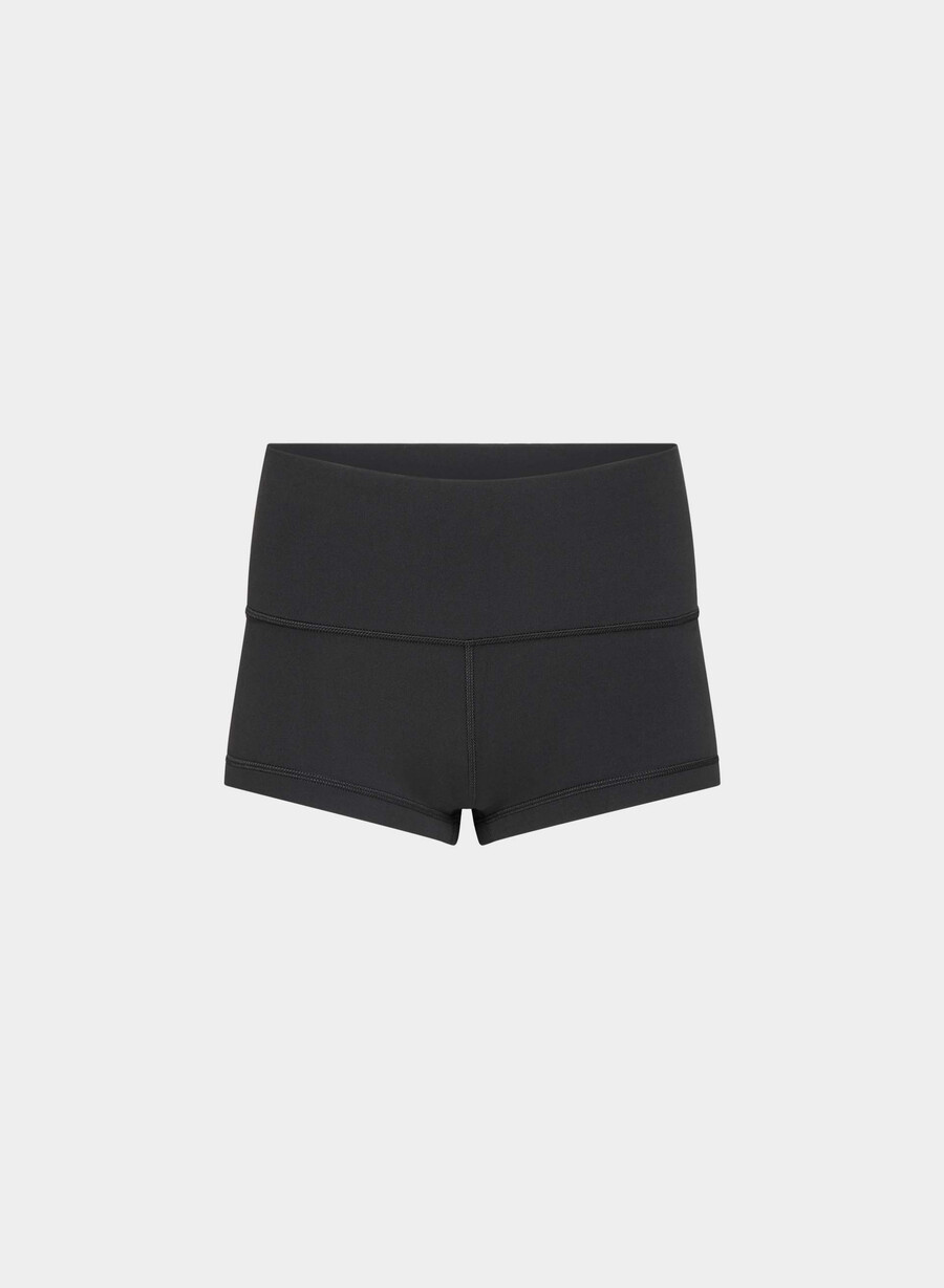 butter cheeky high-rise 15 short svart