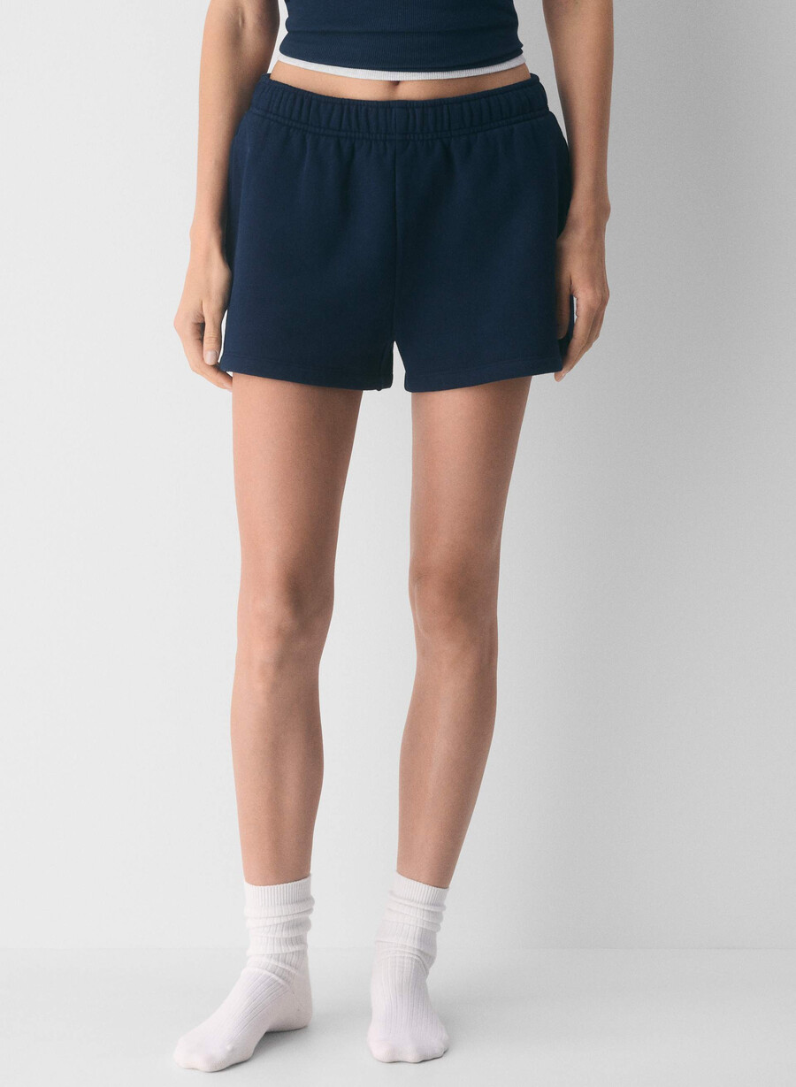 koselig svettefleece mega høyttaljet minishorts admiral