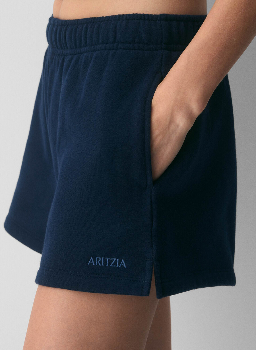 koselig svettefleece mega høyttaljet minishorts admiral
