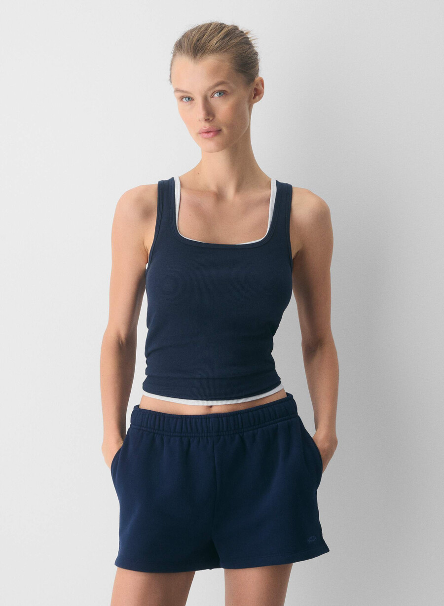 koselig svettefleece mega høyttaljet minishorts admiral