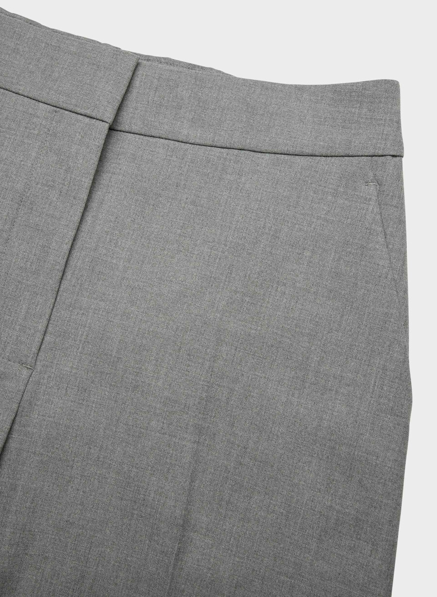 the limitless short mid-thigh - reessential lys mØrkegrÅ