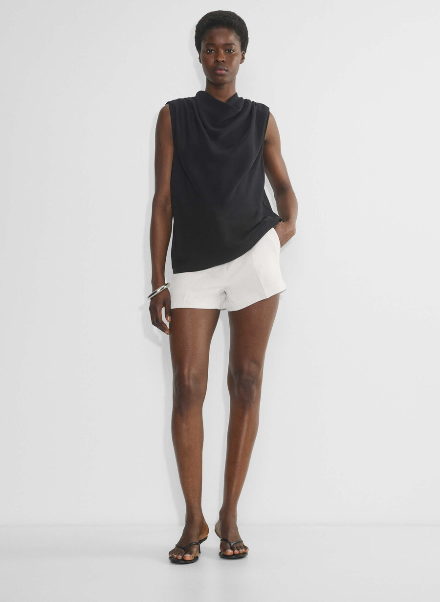 limitless short curve-fit mini – crepette lys bjØrk