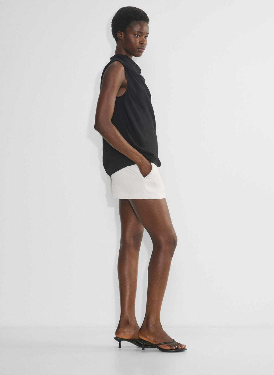 limitless short curve-fit mini – crepette lys bjØrk