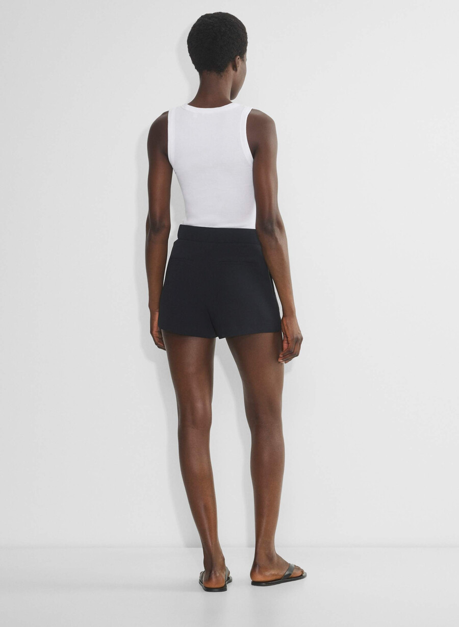 limitless short curve-fit mini – crepette svart