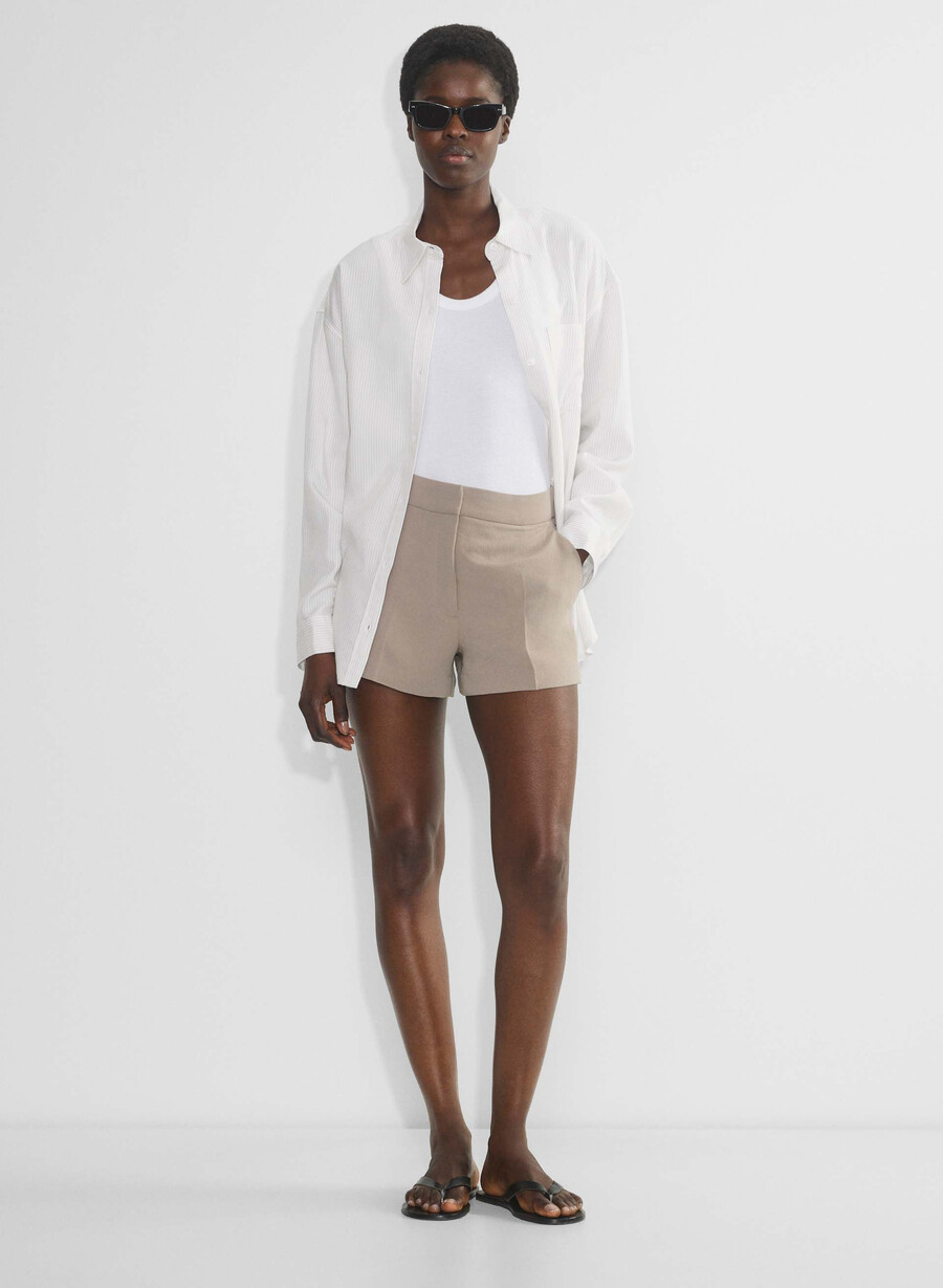 limitless short curve-fit mini – crepette nomad taupe