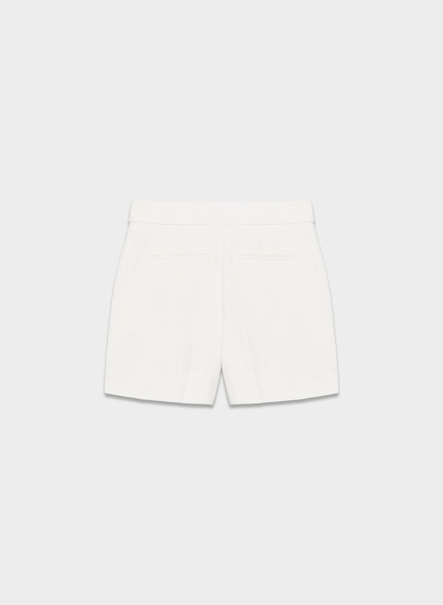 limitless short curve-fit mid-thigh – crepette lys bjØrk