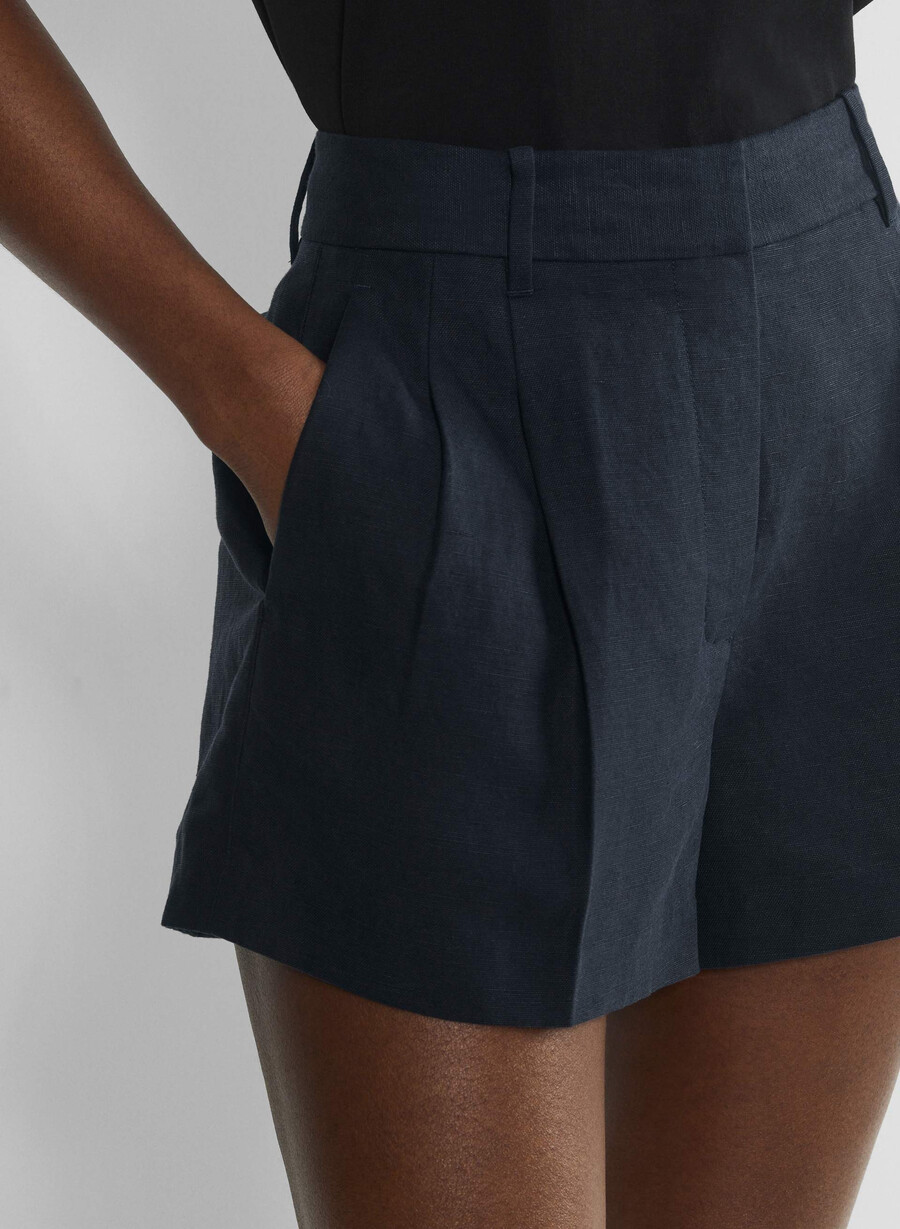the effortless short curve-fit mini – cruiselinen dark nat navy